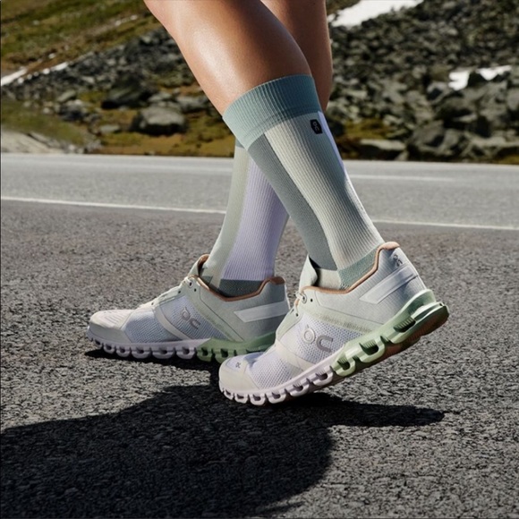 on running cloudflow aloe white